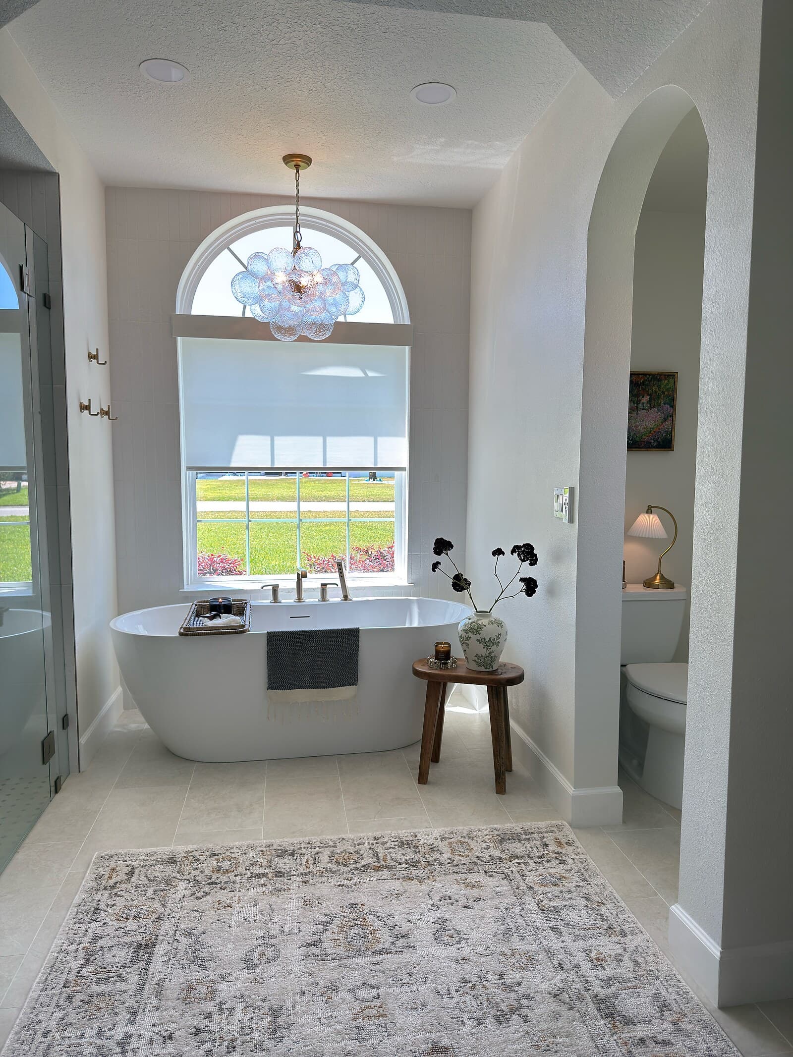 Serene Spa Bath